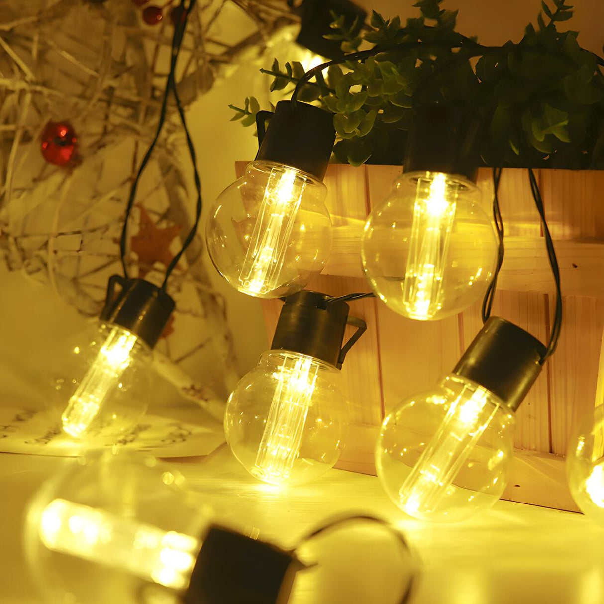 Retro Black Globe Bulb Solar Christmas String Light Image - 4
