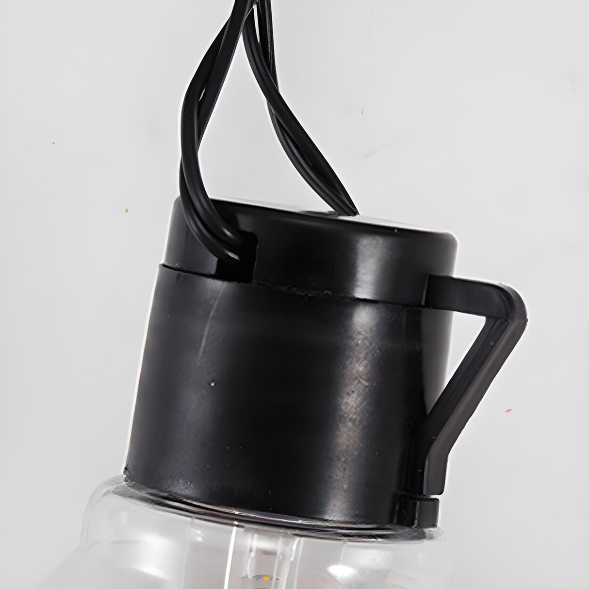 Retro Black Globe Bulb Solar Christmas String Light Image - 8