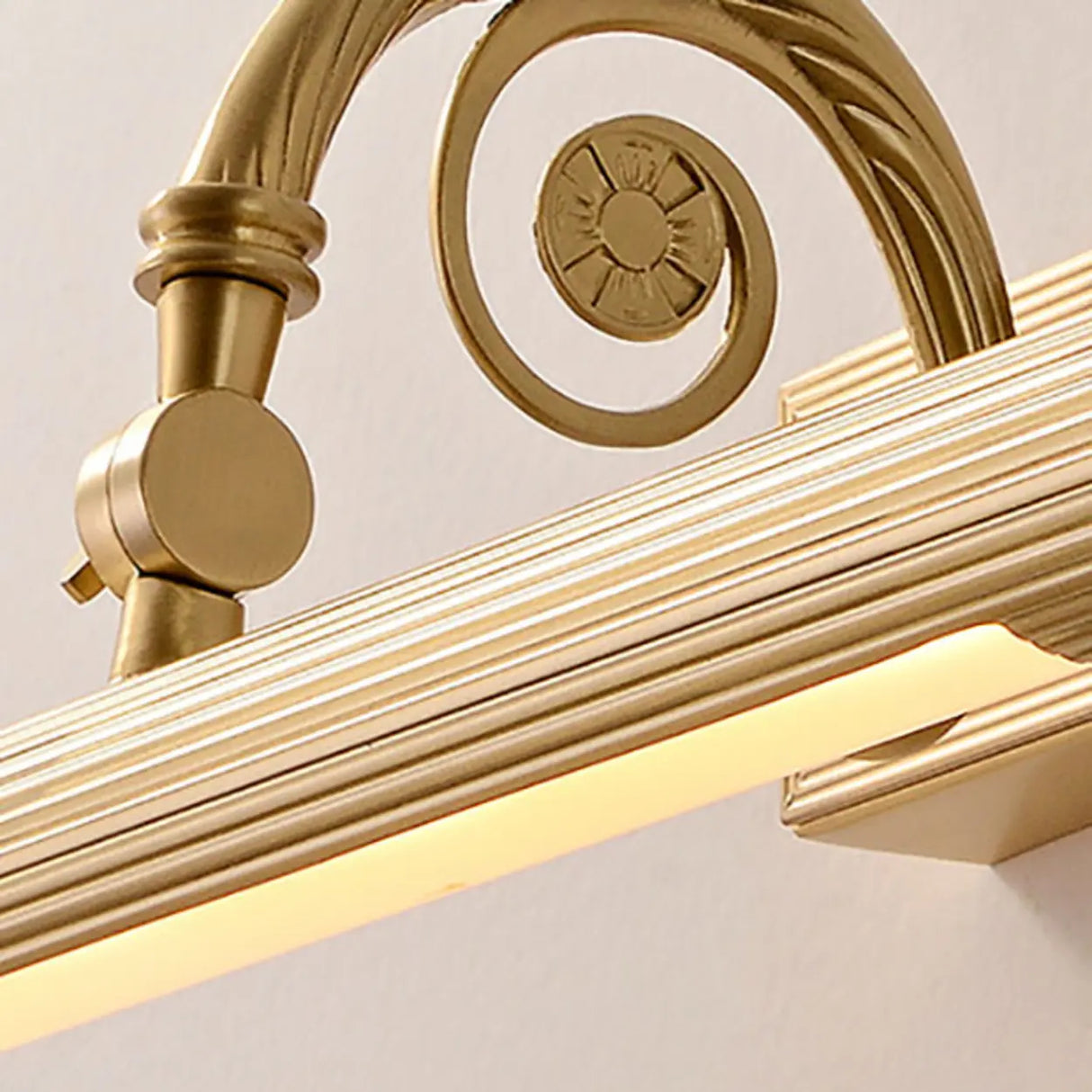 Rotating Vintage Gold Linear LED Metal Vanity Light Image - 13