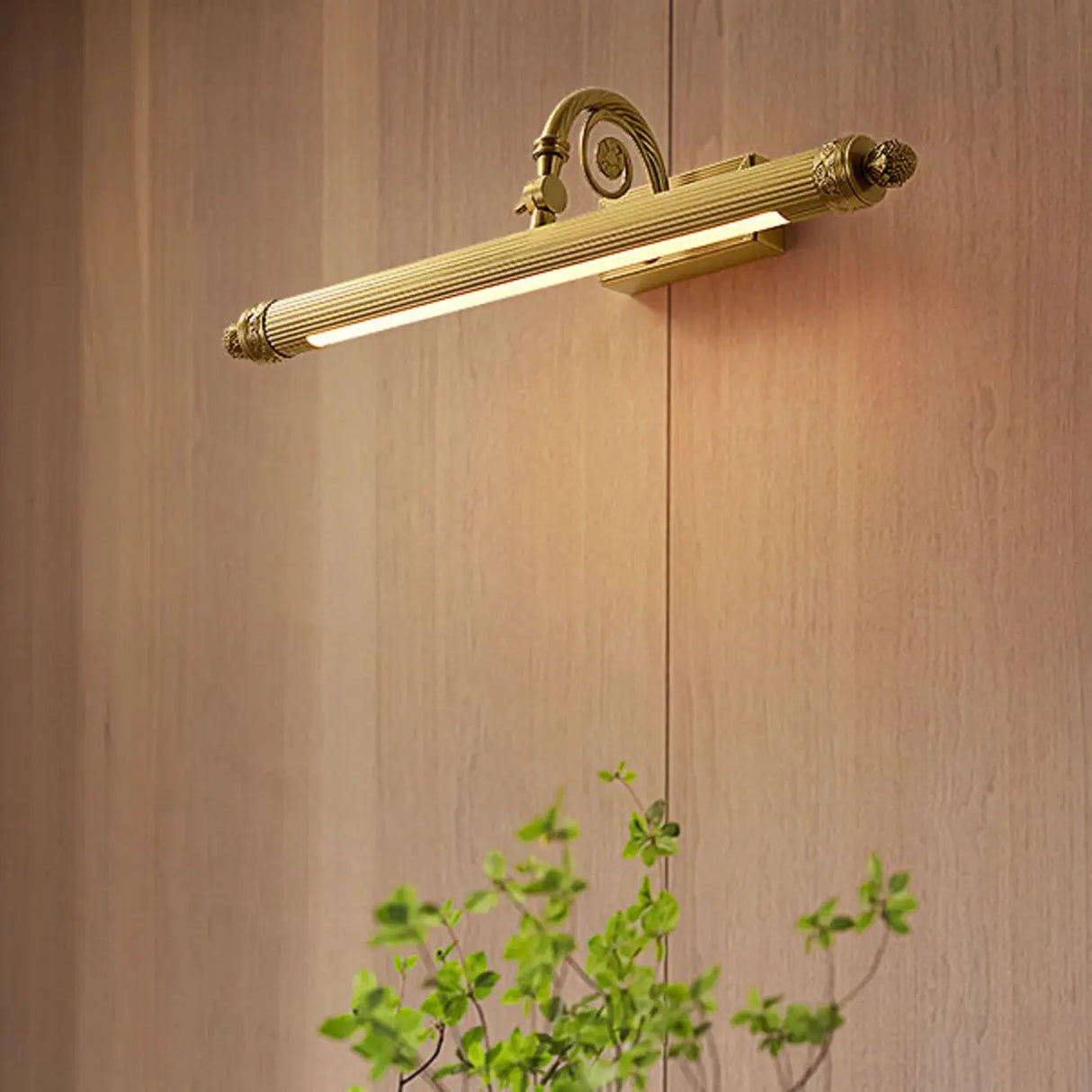 Rotating Vintage Gold Linear LED Metal Vanity Light Image - 2