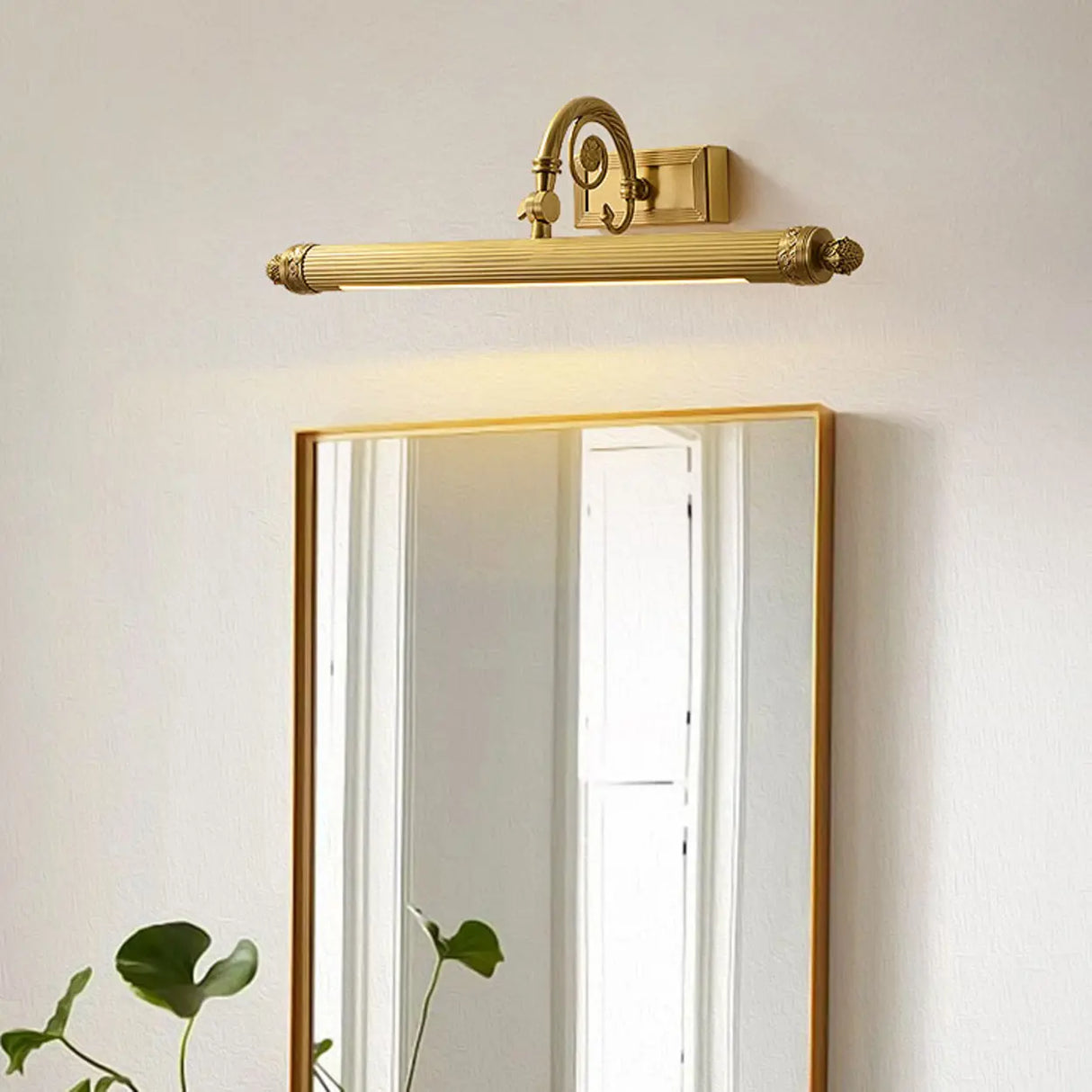 Rotating Vintage Gold Linear LED Metal Vanity Light Image - 3