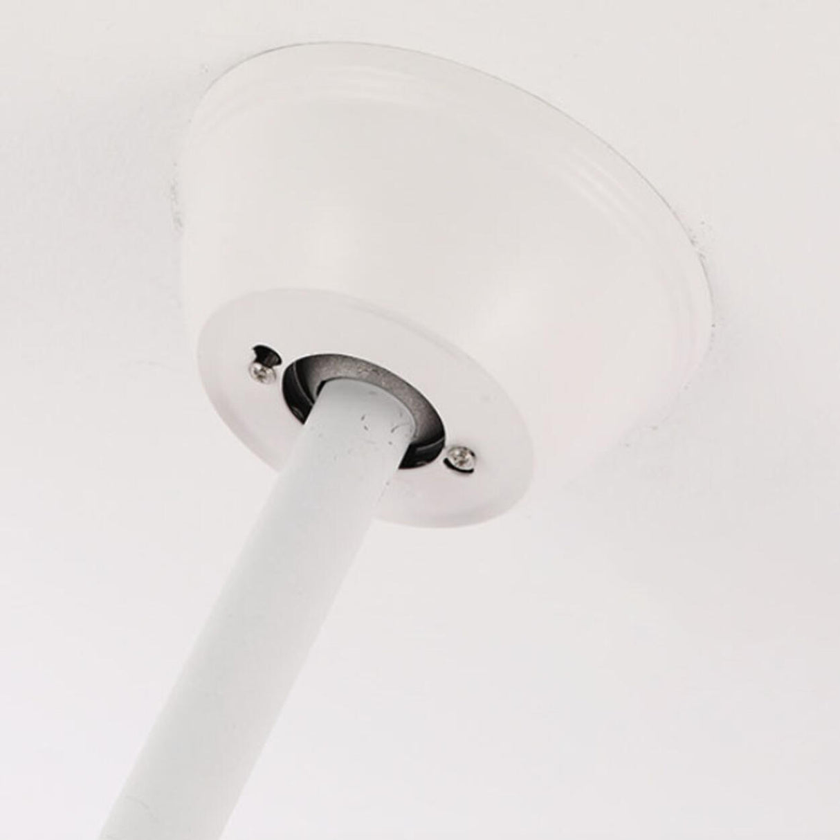 Round Modern 4 Clear Blade LED Ceiling Fan with Light Image - 18