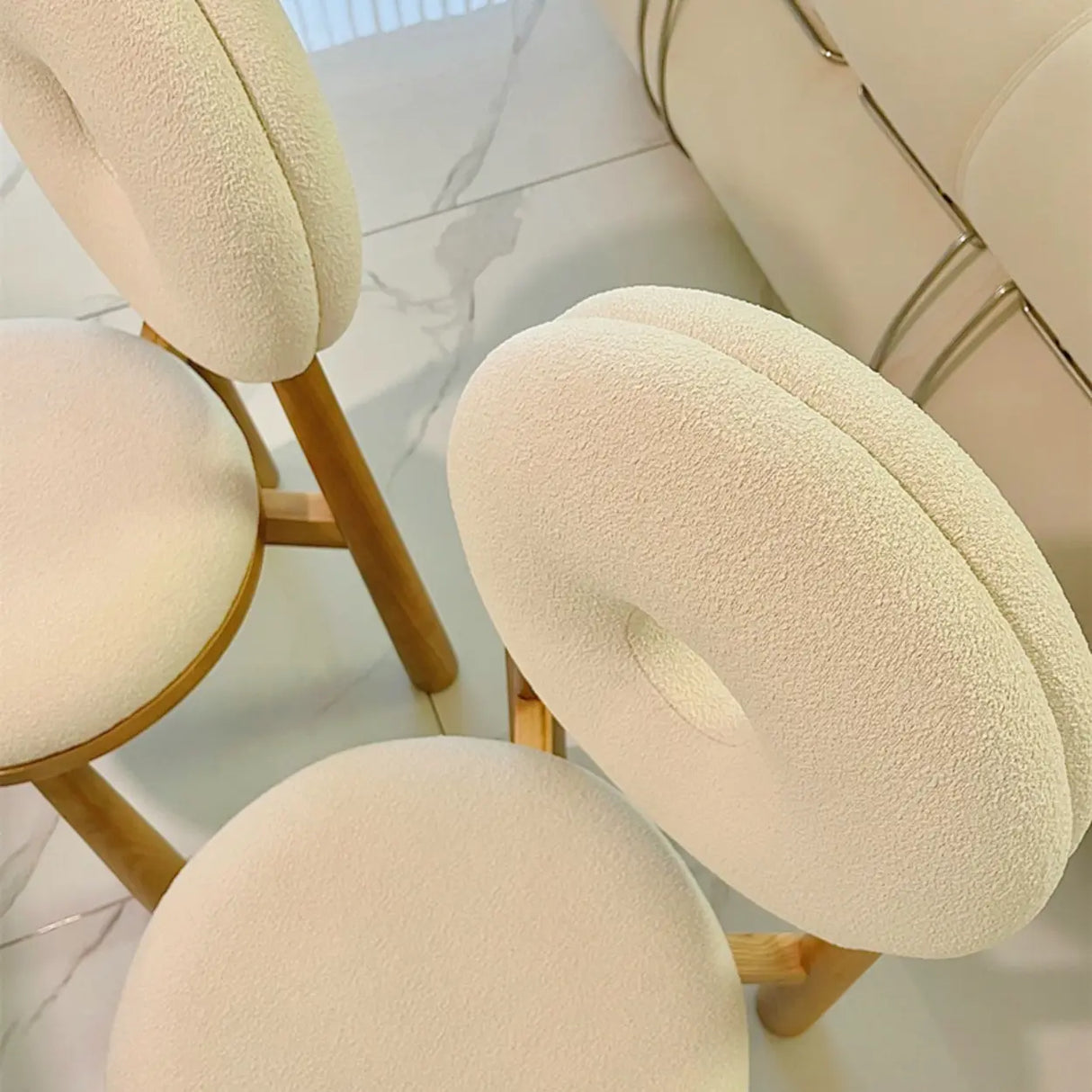 Round Off-White King Louis Back Wood Dining Chairs Image - 5