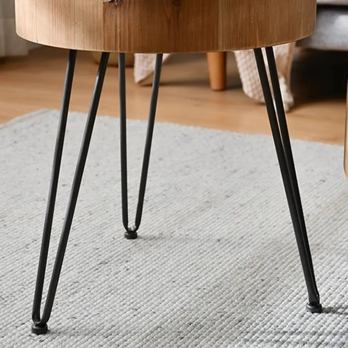 Rustic Pine Distressed Wood Finish Round Coffee Table Image - 10