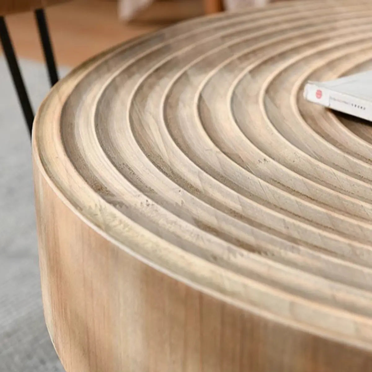 Rustic Pine Distressed Wood Finish Round Coffee Table Image - 8