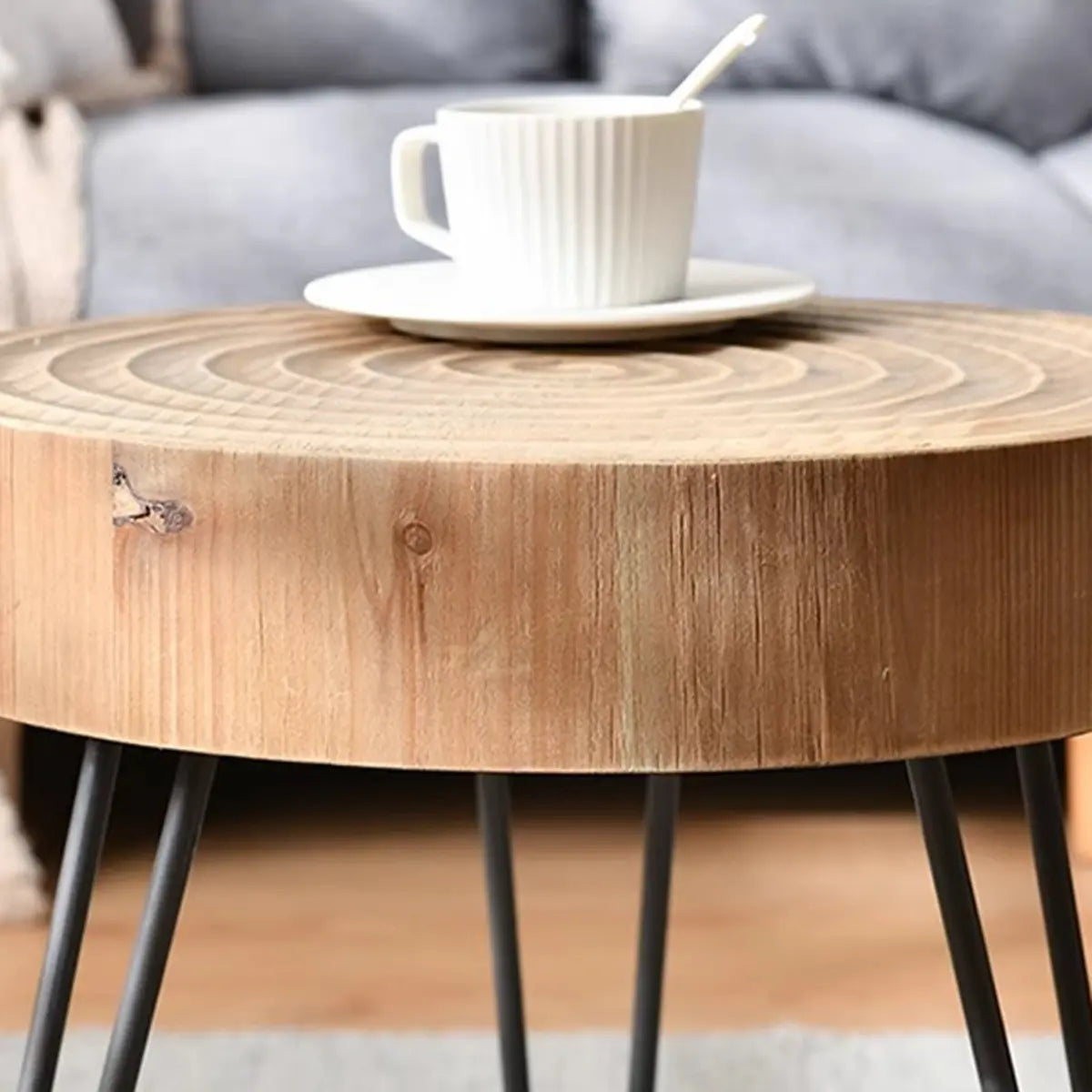 Rustic Pine Distressed Wood Finish Round Coffee Table Image - 9