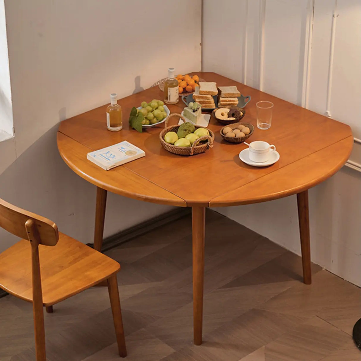 Rustic Round Rubberwood Dining Table Natural Extendable Image - 4