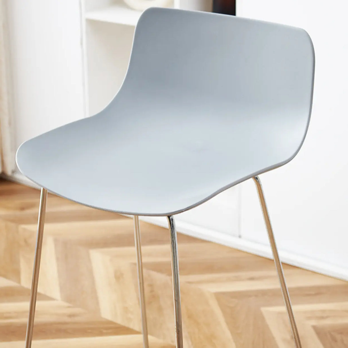 Saddle Low Back Metal Sled Base Bar Stool with Footrest Image - 9