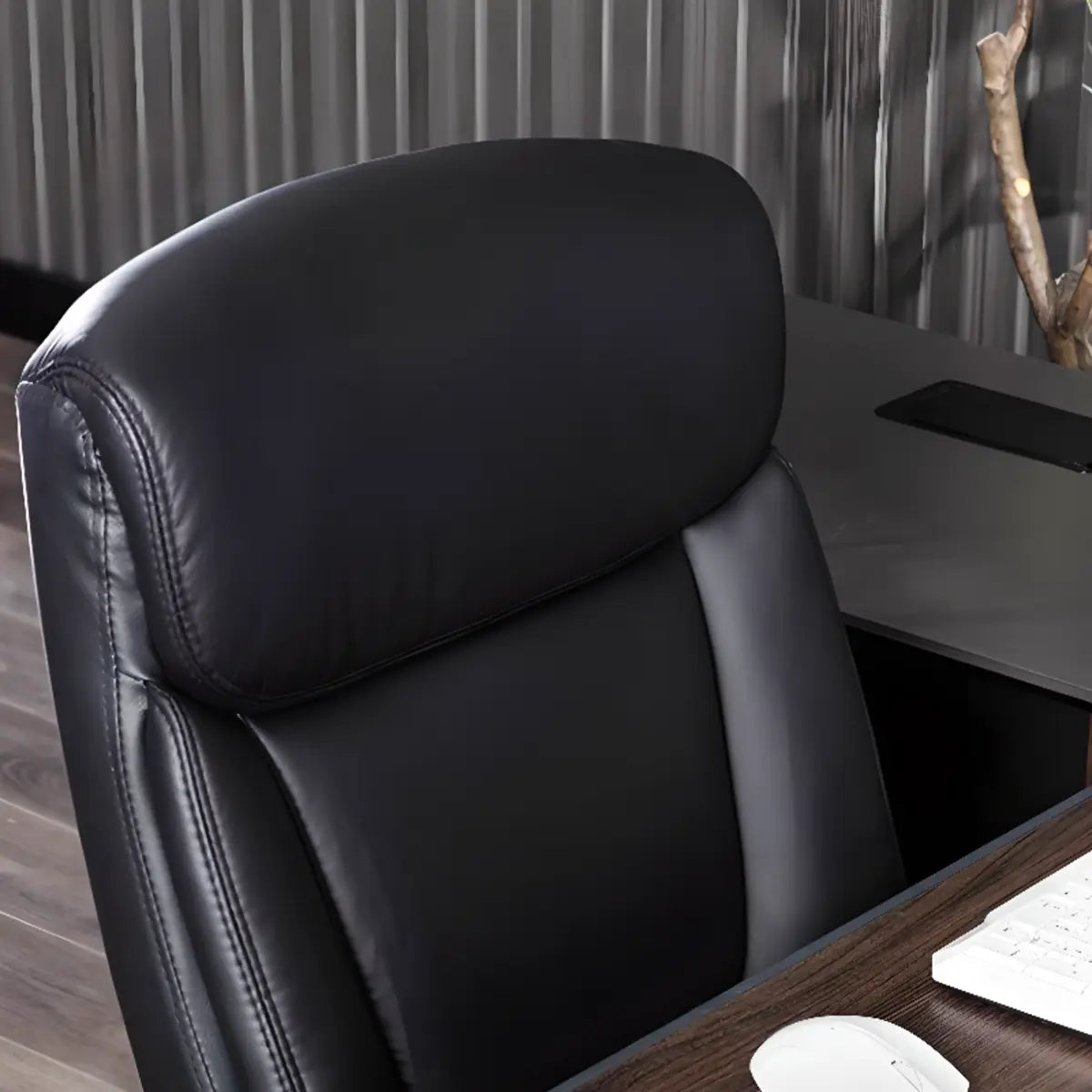 Simple Black Adjustable Ergonomic Leather Office Chair Image - 6