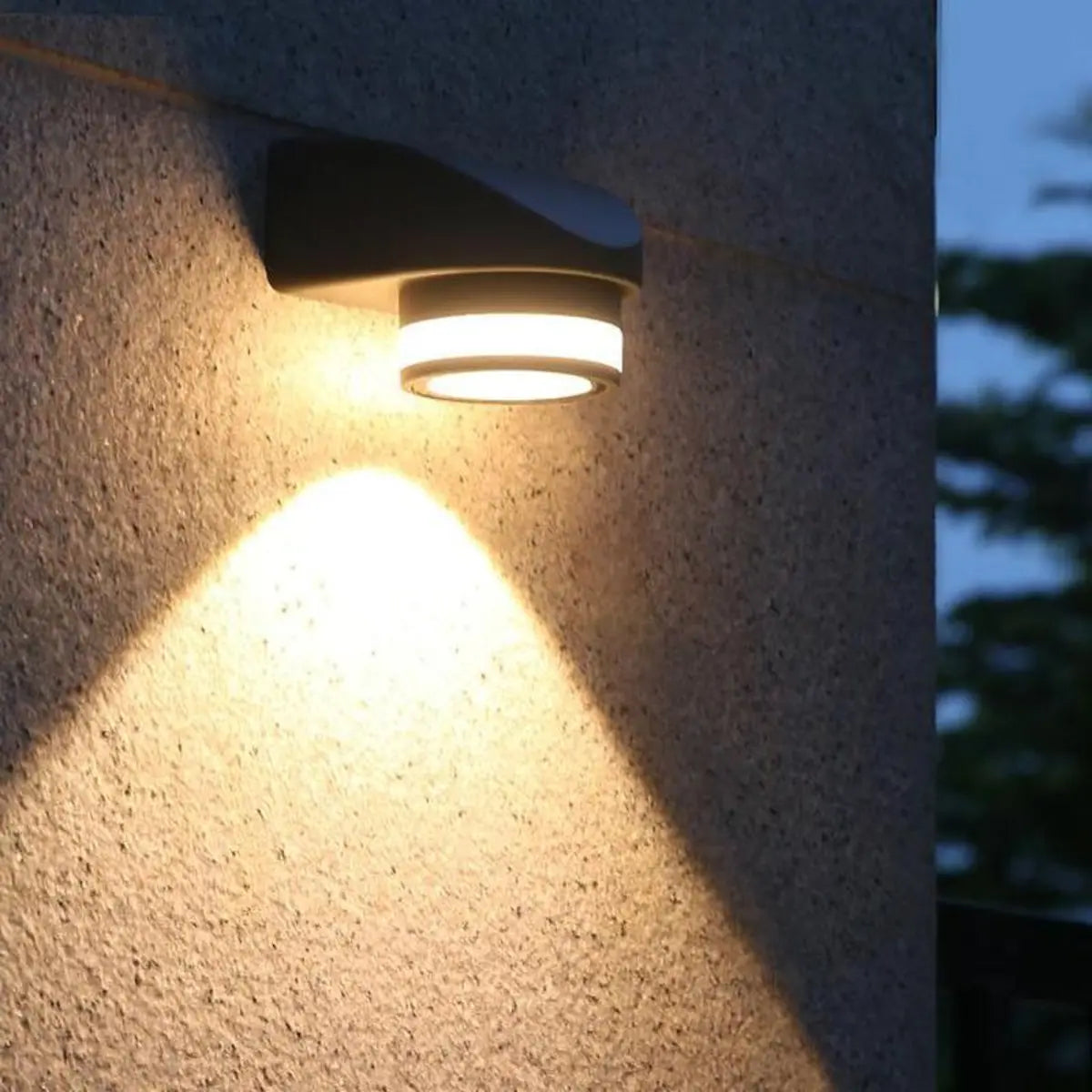 Simple Cylinder Aluminum LED Outdoor Wall Light Black Image - 3