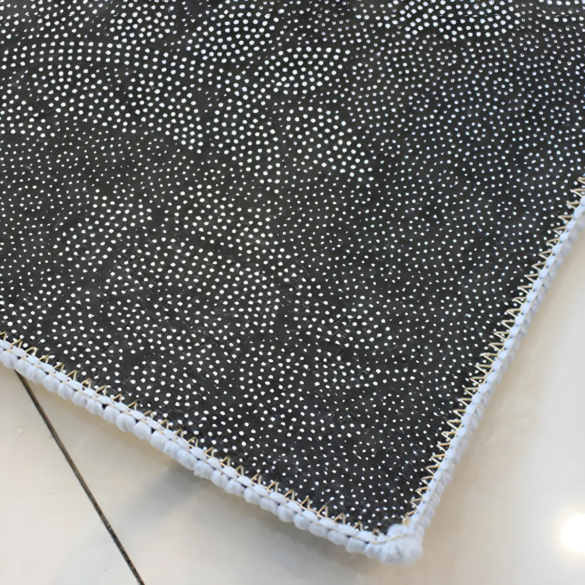 Simple Geometric Pattern Polyester Beige Area Rug Image - 8