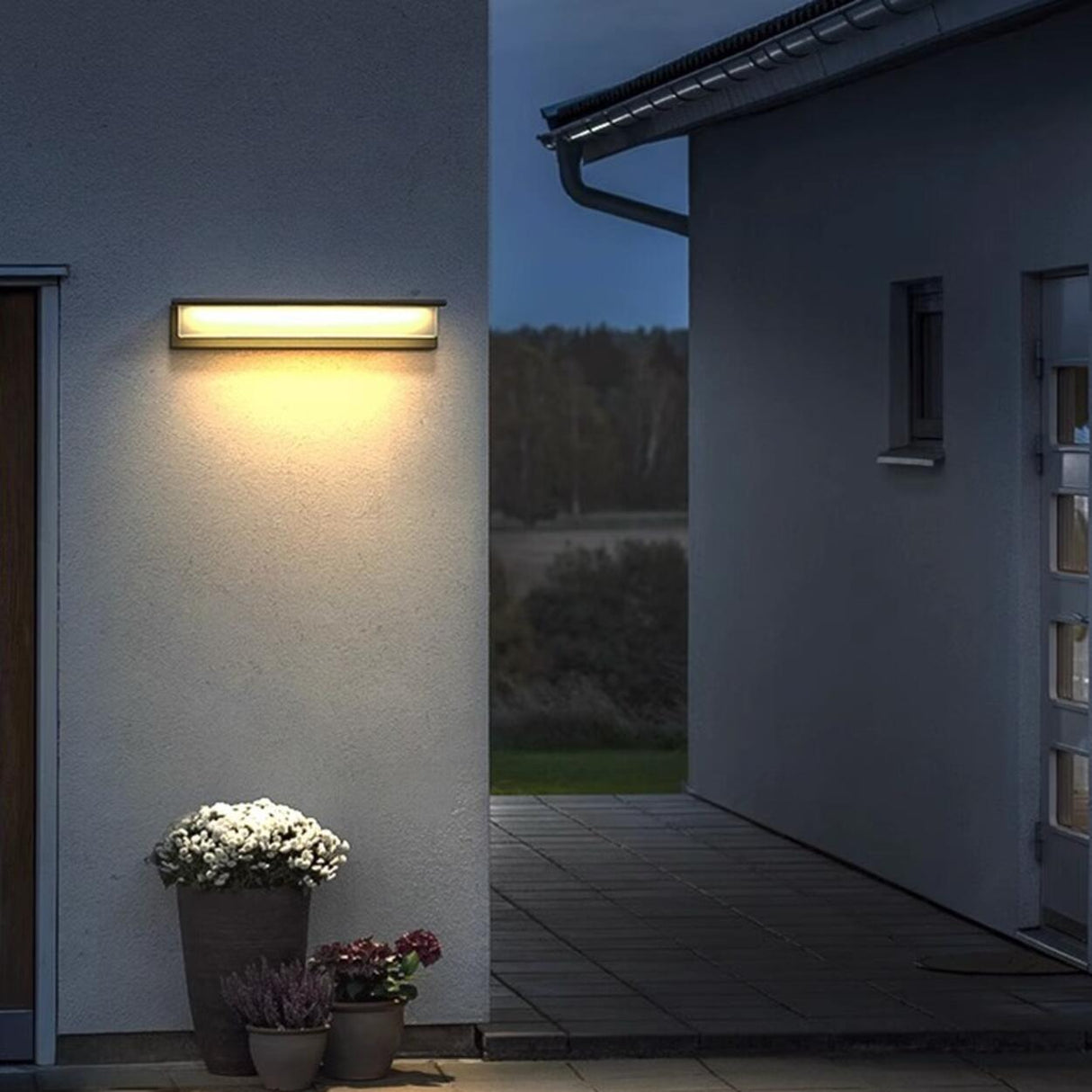 Sleek Black Rectangular Outdoor LED Wall Light Image - 6