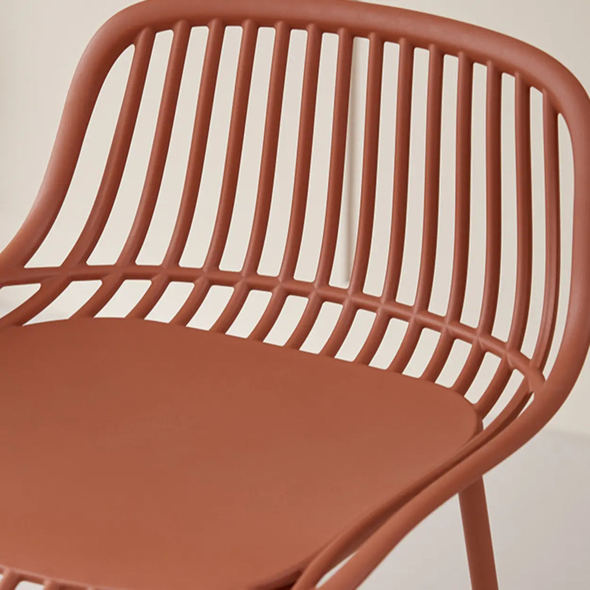 Sleek Mesh Low Back Saddle Acrylic Footrest Bar Stool Image - 4