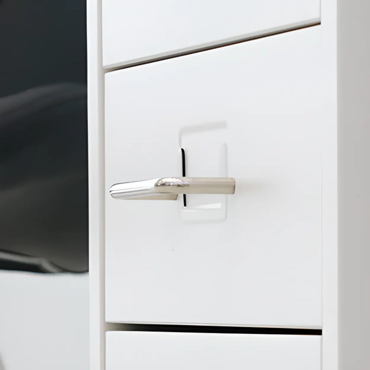Soft Close Drawers Vertical Filing Cabinet with Casters Image - 7