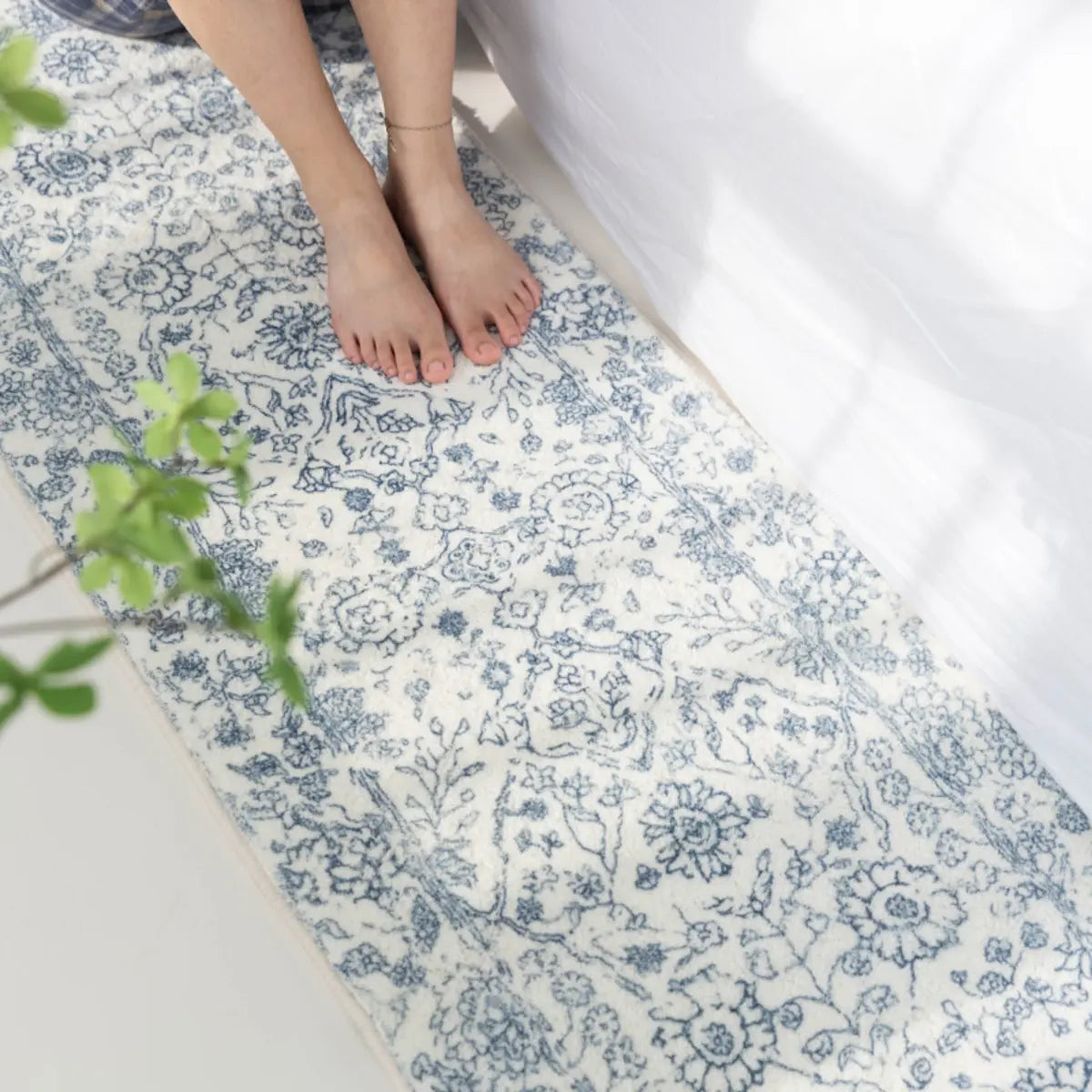 Stylish Blue Floral Rectangular Microfibre Area Rug Image - 6