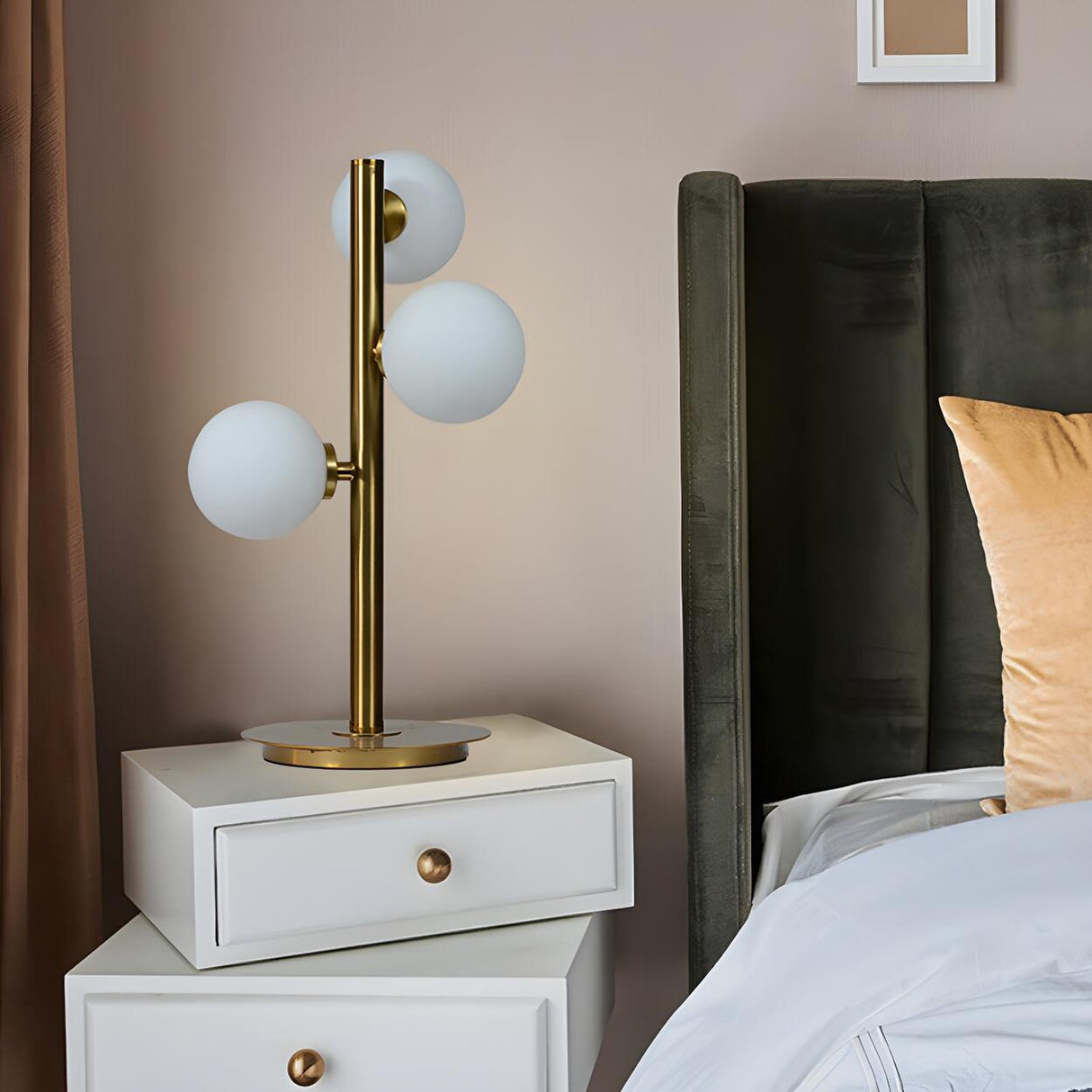 Stylish Gold 3-Light Globe Shade Metal Table Lamp Image - 15