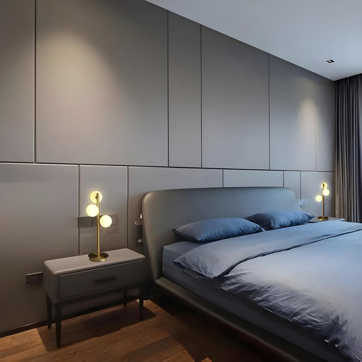 Stylish Gold 3-Light Globe Shade Metal Table Lamp Image - 16