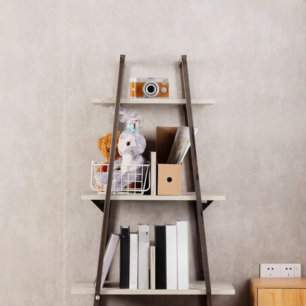 Stylish Open Ladder Alloy 5 Wooden Shelves Bookshelf Image - 10
