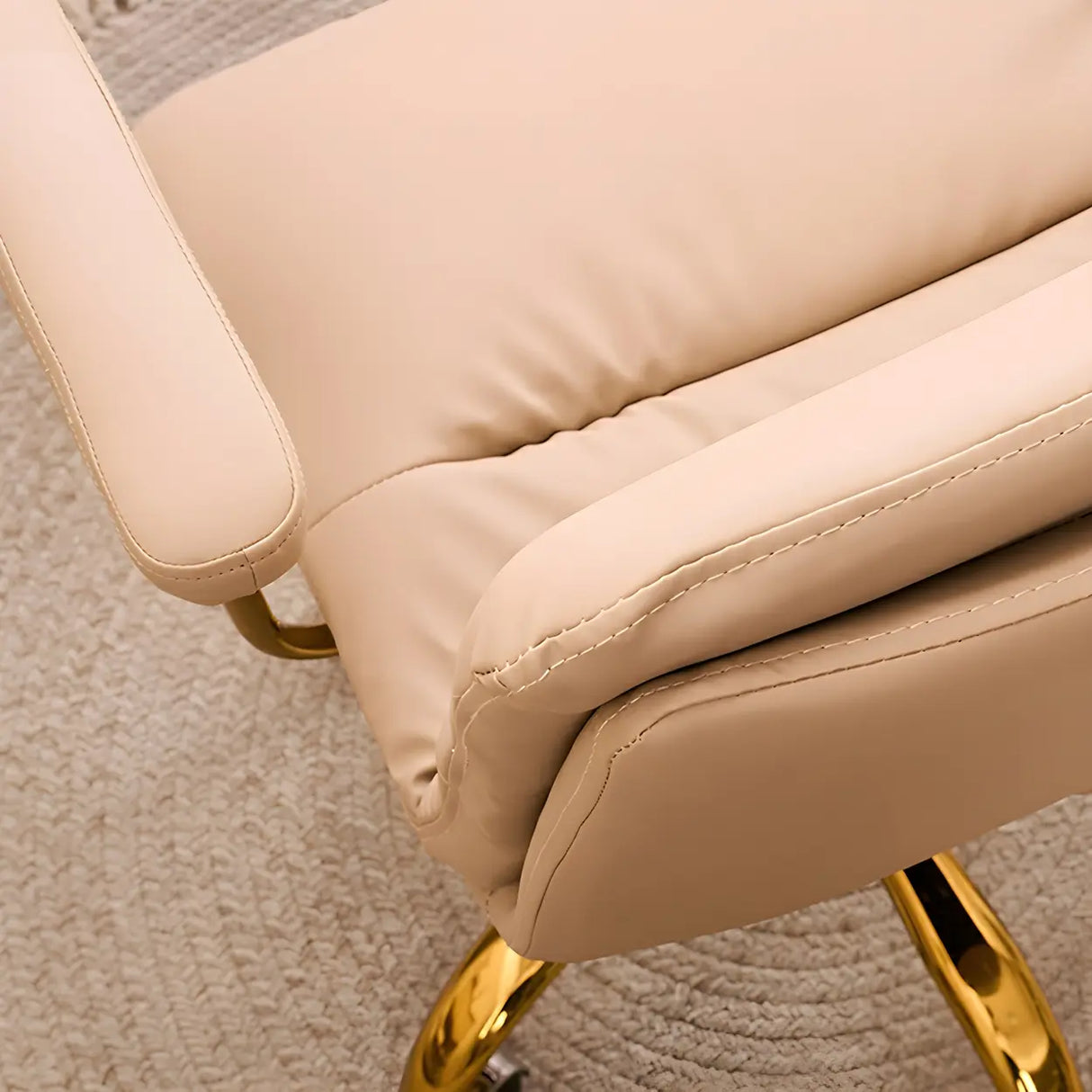 Swivel Ergonomic Leather Tilt Office Chair with Casters Image - 6