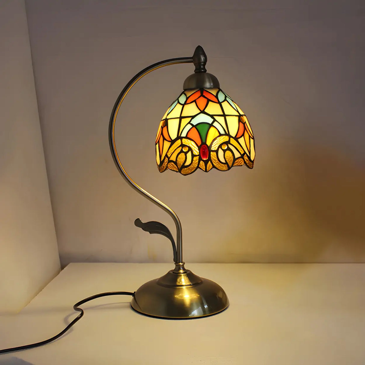 Tiffany Floral Curved Brass Table Lamp Multi-Color 1 Bulb Image - 2