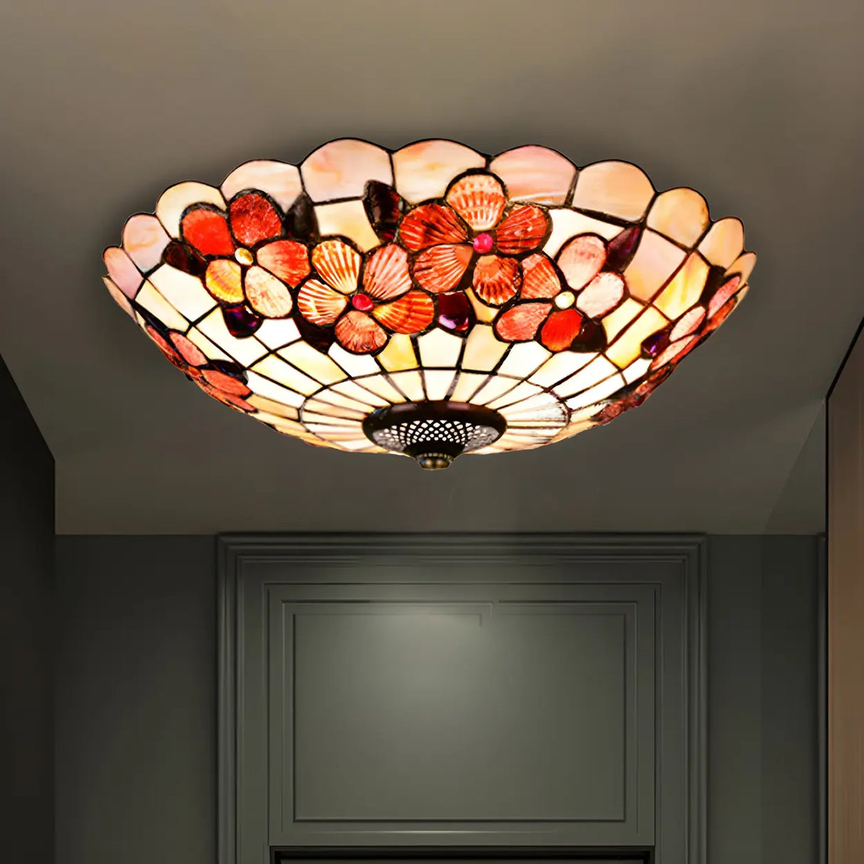 Tiffany Flower Pattern Shell Glass Flush Mount Light Image - 5
