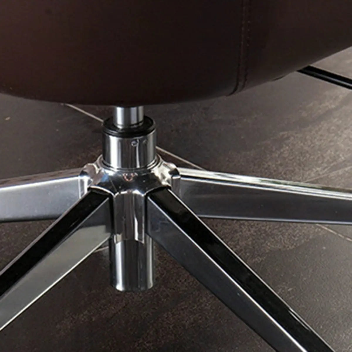 Tilt Mechanism Cream Swivel Leather Executive Office Chair Image - 8