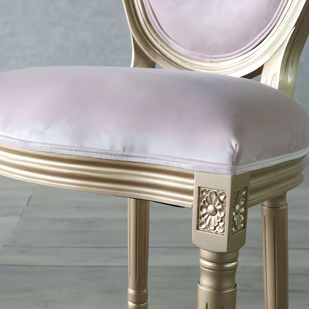 Traditional Velvet King Louis Back Dining Side Chair Image - 16