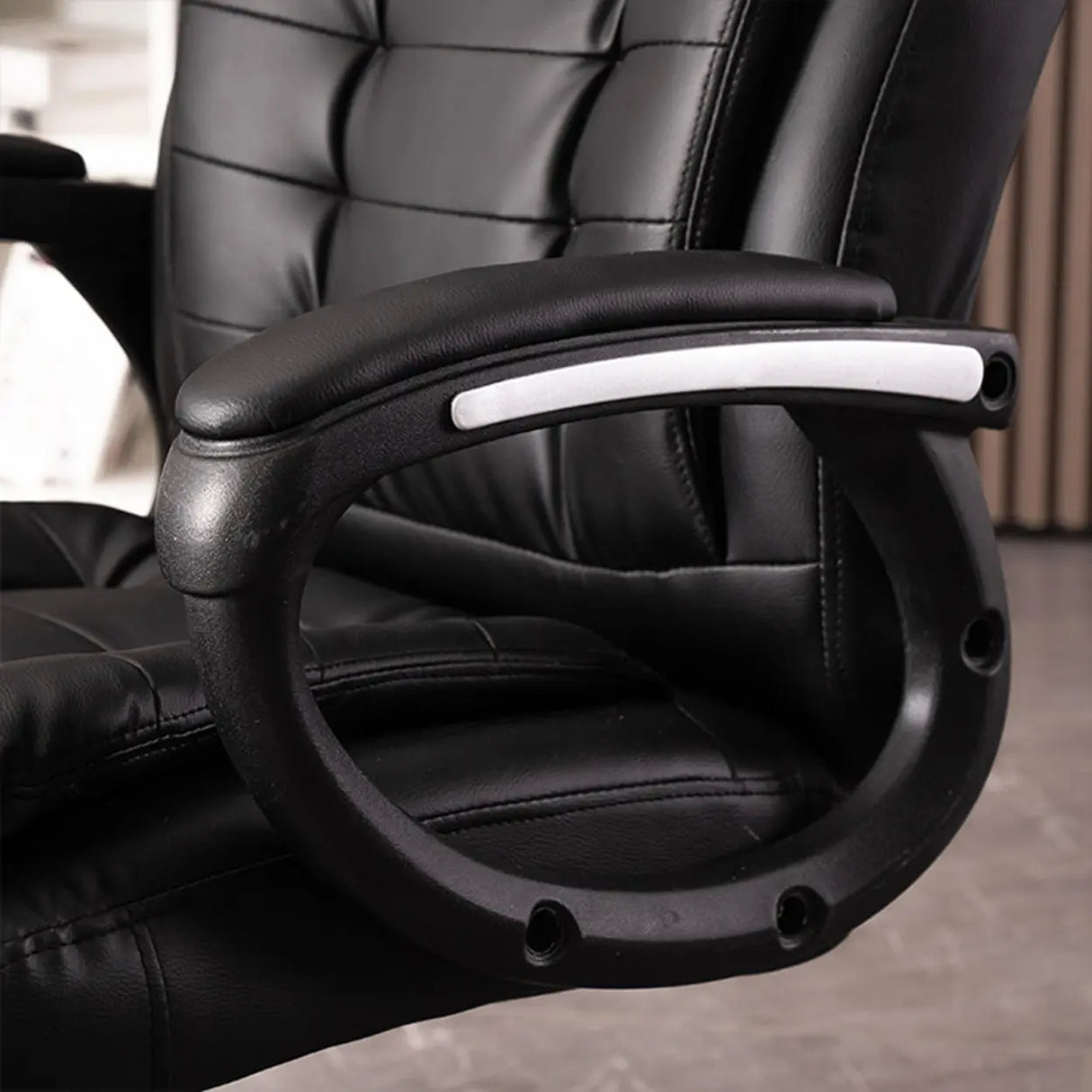 Trendy Brown Adjustable Ergonomic Leather Office Chair Image - 3