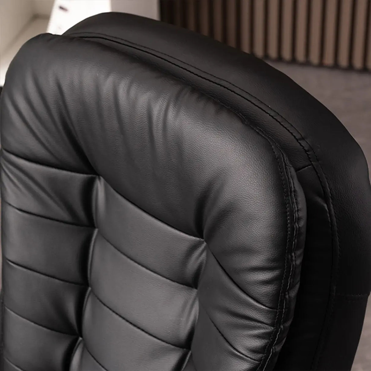 Trendy Brown Adjustable Ergonomic Leather Office Chair Image - 4