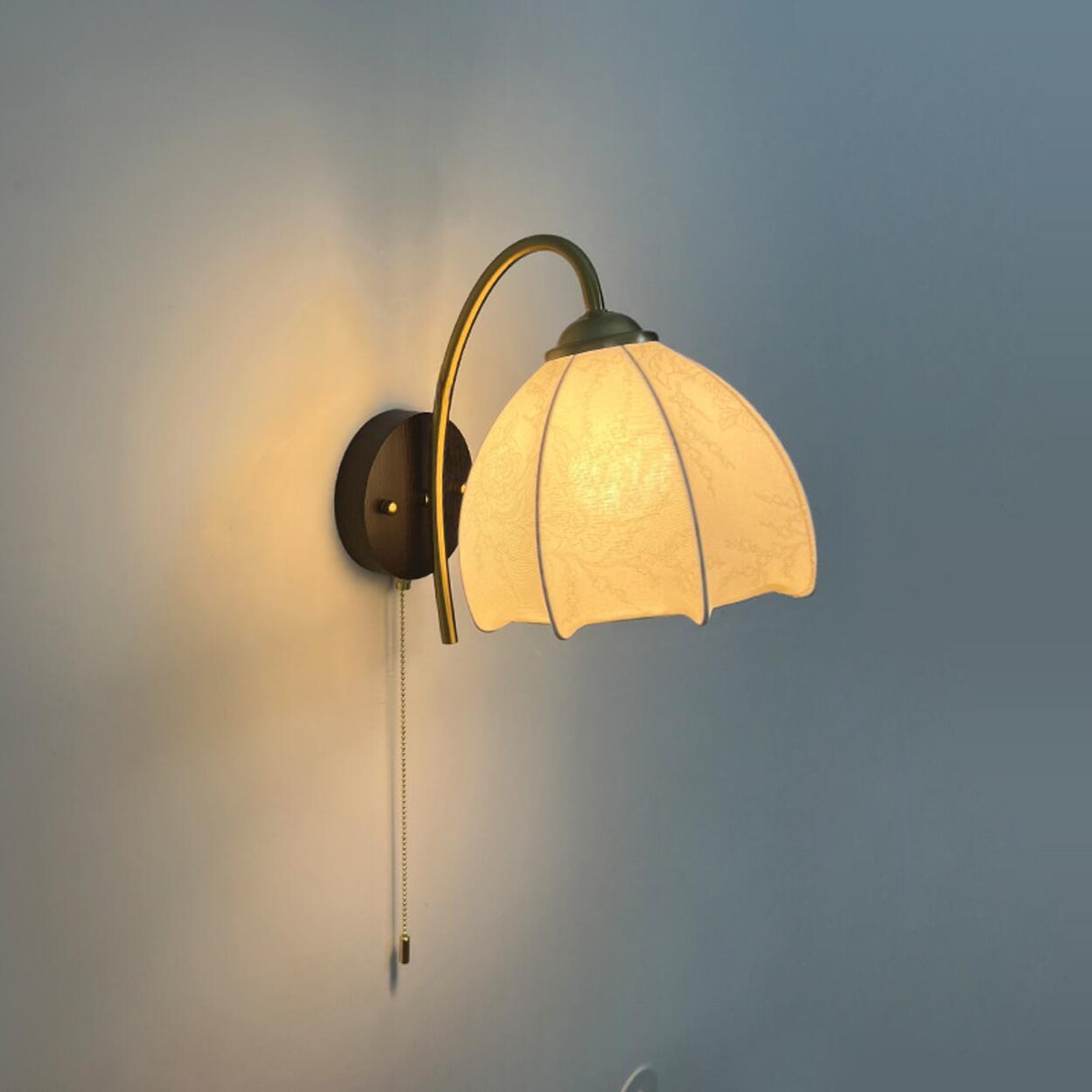 Trendy Cone Wood Wall Sconce with Pull Chain Switch Image - 3