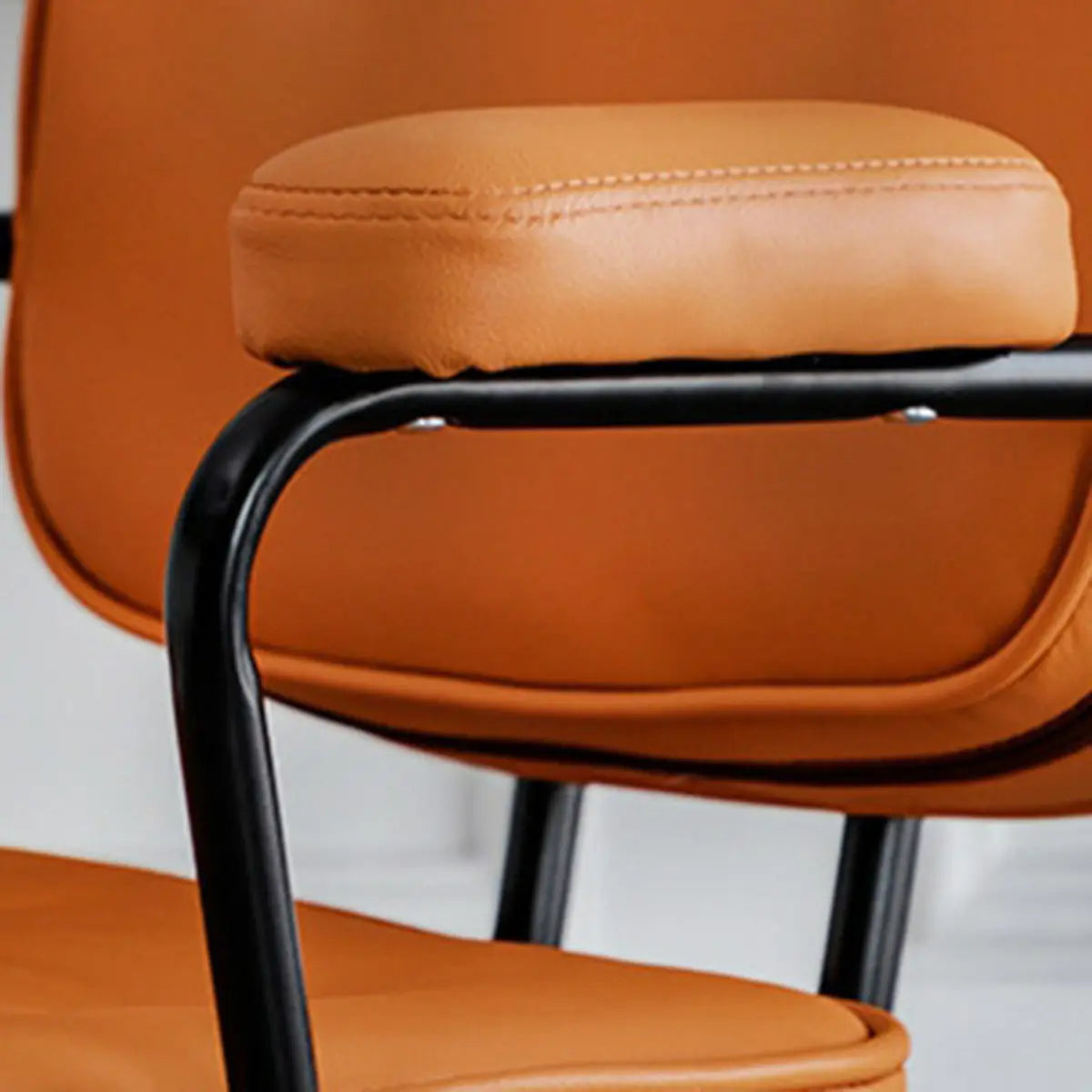 Trendy Tufted Leather Swivel Tilt Office Chair with Arms Image - 6