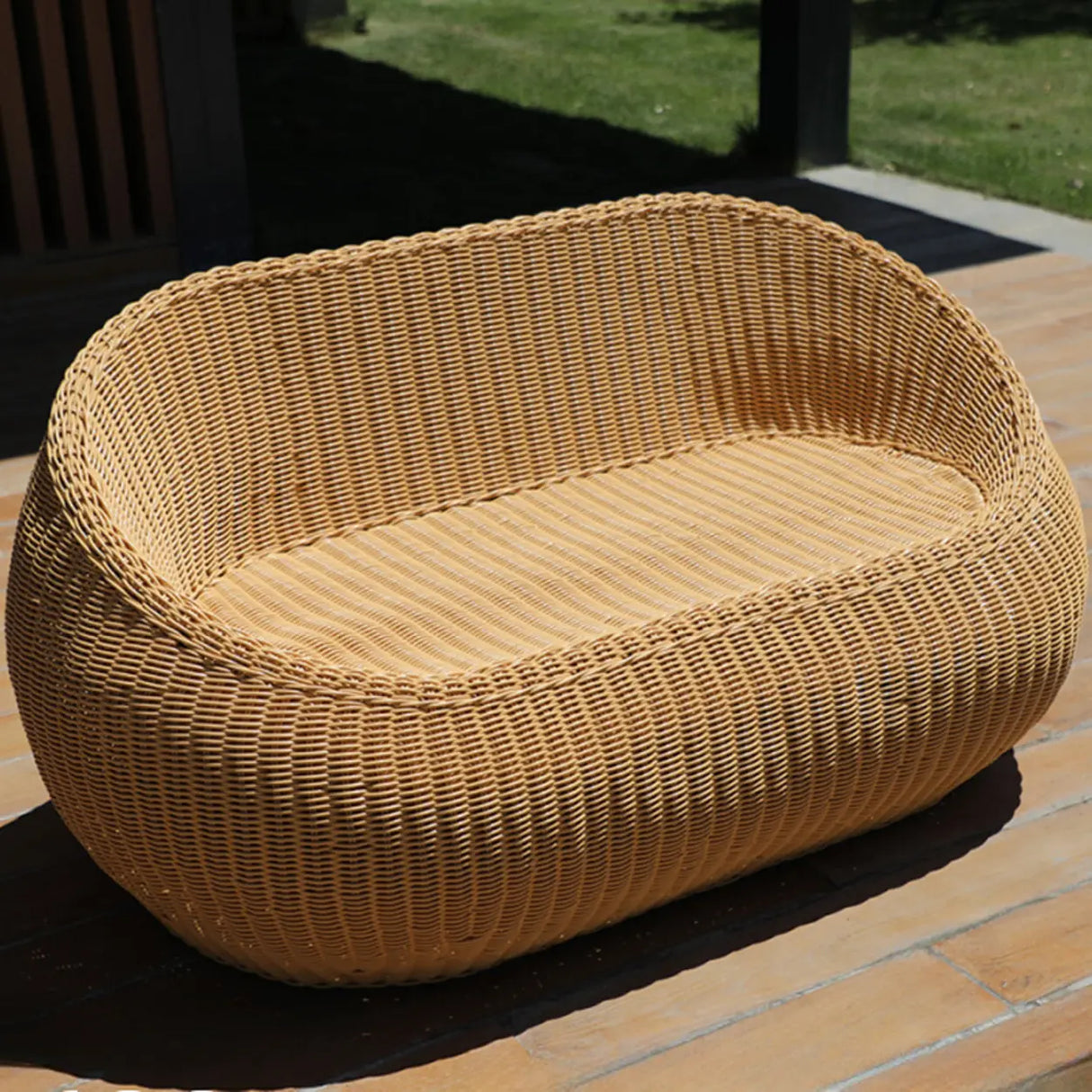 Unqiue Natural Beige Outdoor Curved Rattan Sofa Set Image - 1