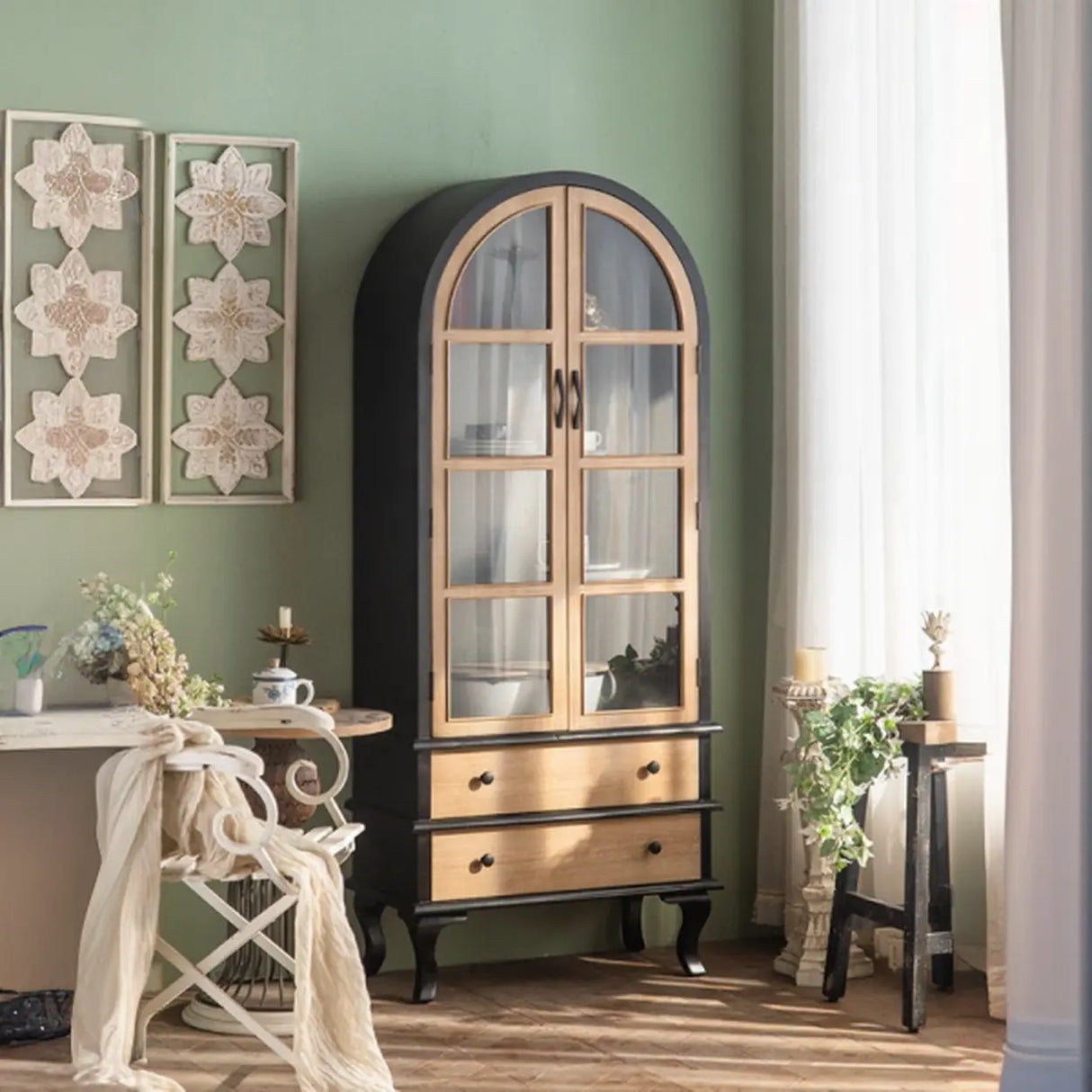 Victorian Curved Wooden Floor Dining China Cabinet Image - 6