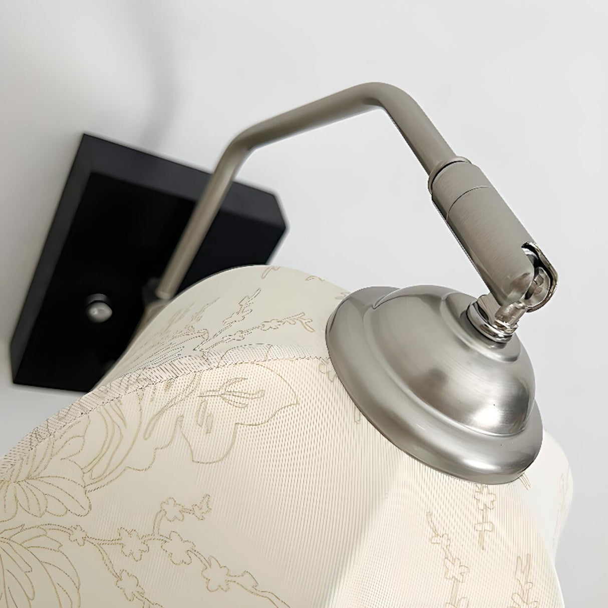 Vintage Black Metal Mount Flower Fabric Wall Sconce Image - 9