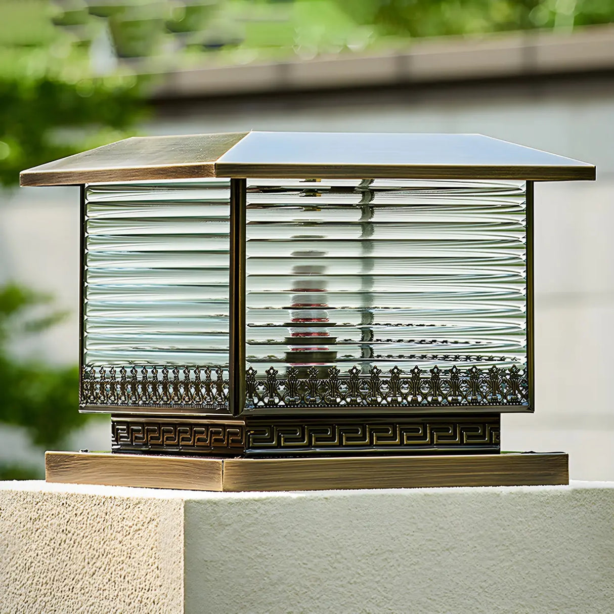 Vintage Bronze Finish Square Glass Solar Outdoor Lamp Image - 10