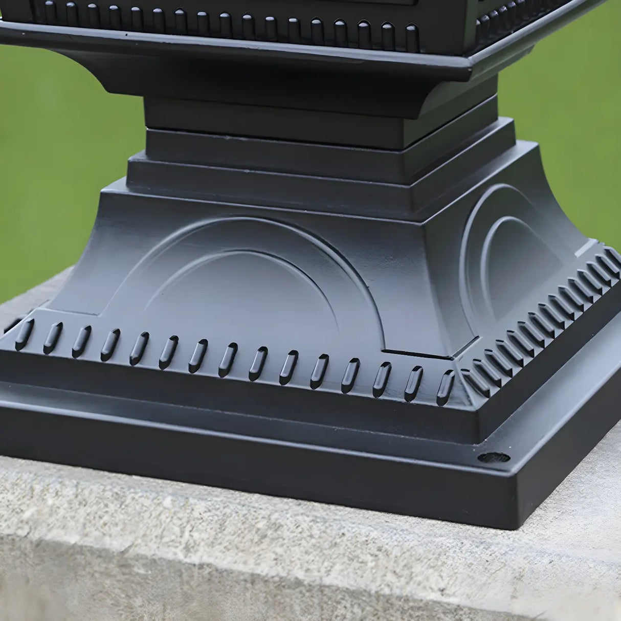 Vintage Chic Solar Lantern Black Aluminum Outdoor Lamp Image - 10