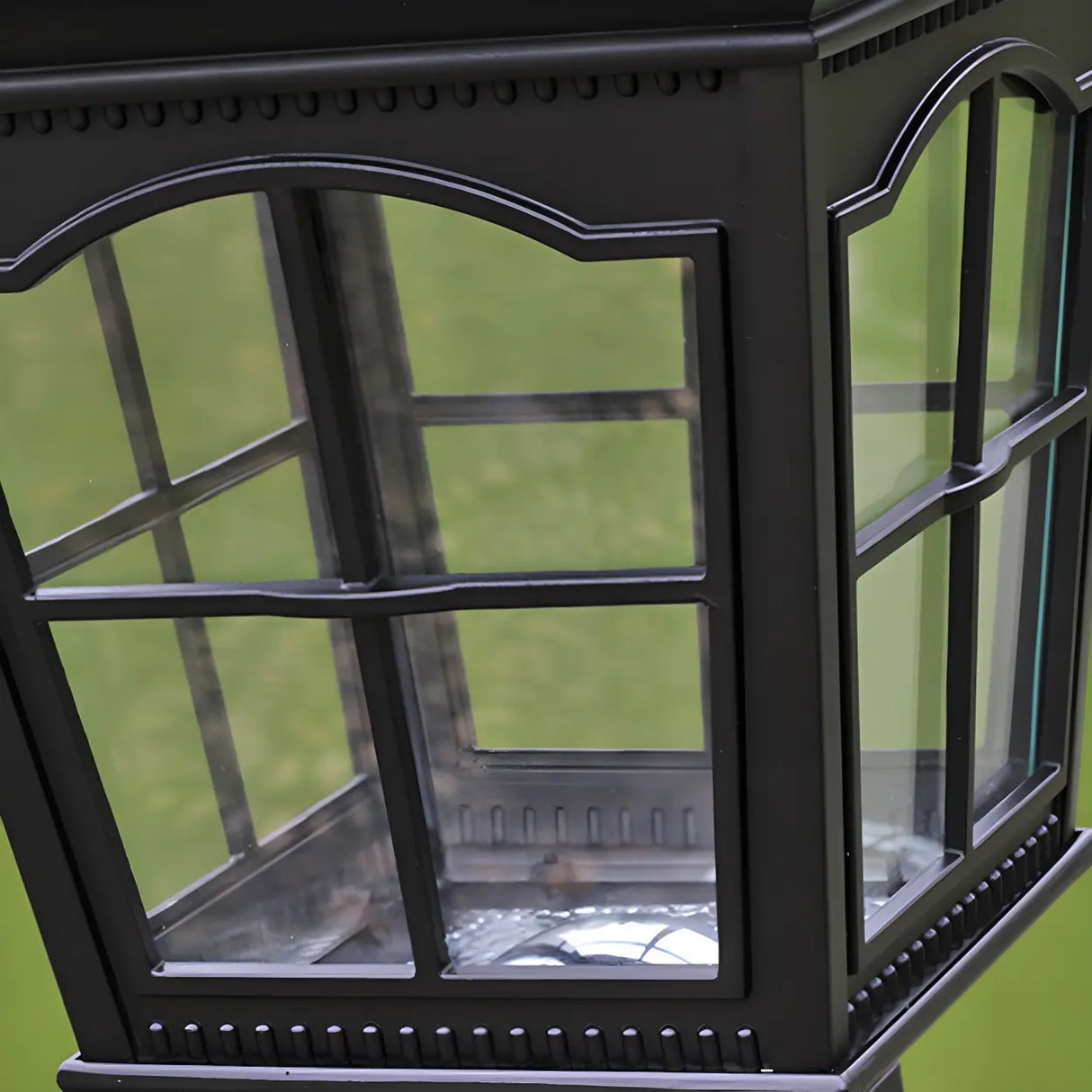 Vintage Chic Solar Lantern Black Aluminum Outdoor Lamp Image - 12