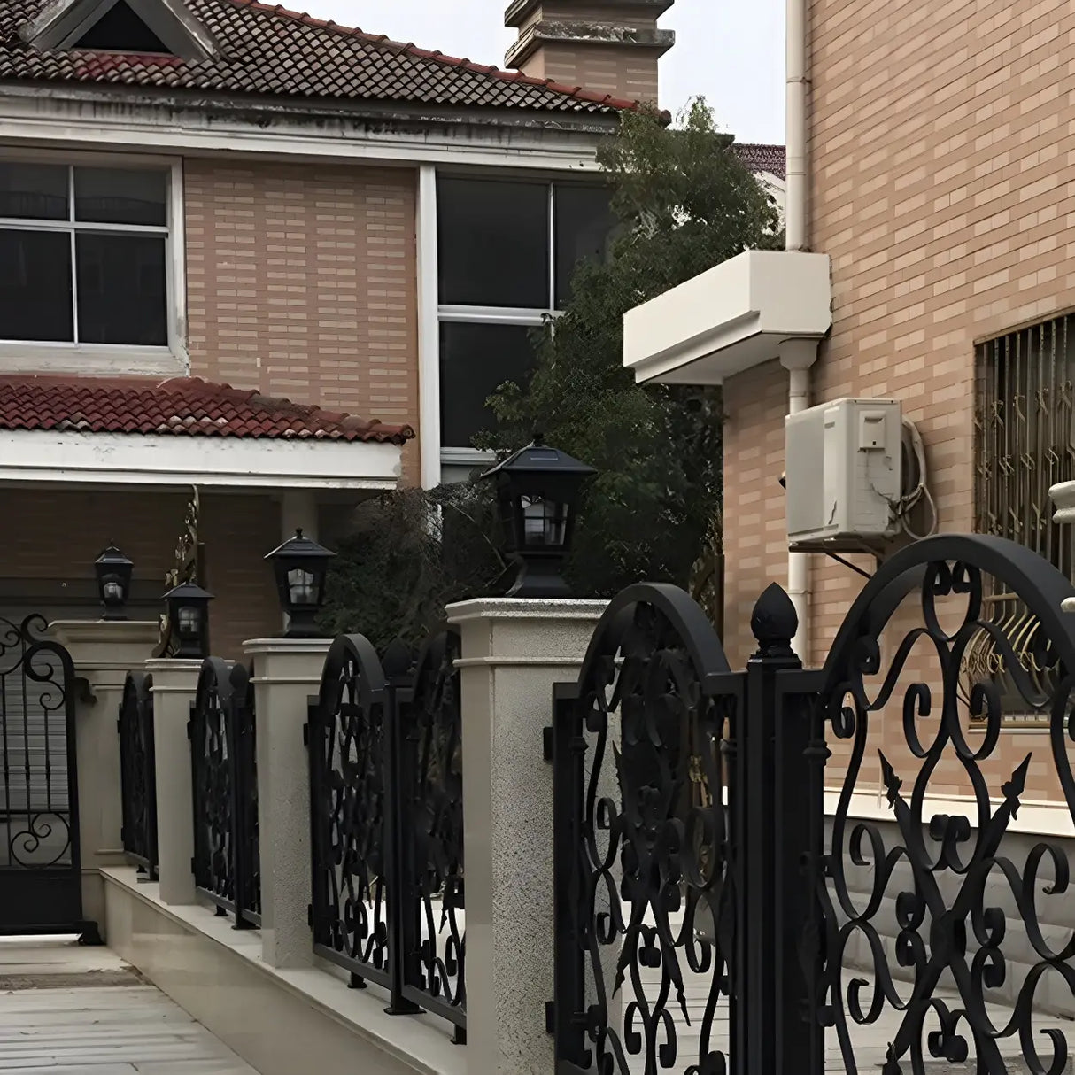 Vintage Chic Solar Lantern Black Aluminum Outdoor Lamp Image - 13