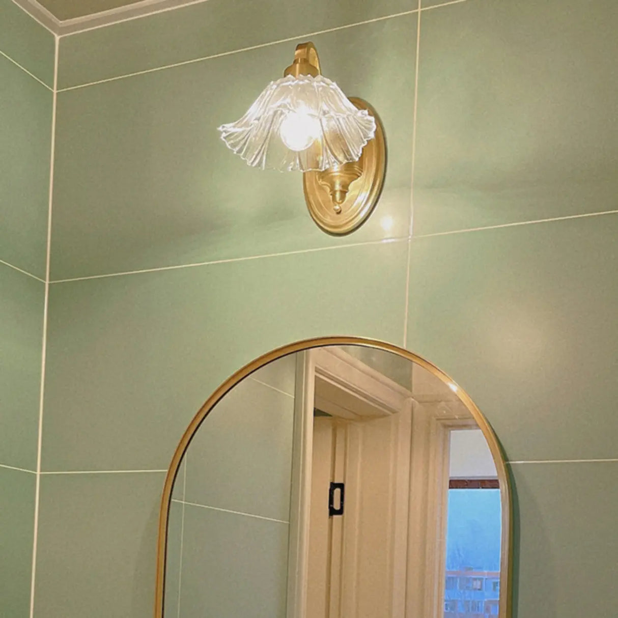 Vintage Clear Floral Glass and Brass Vanity Light Image - 4