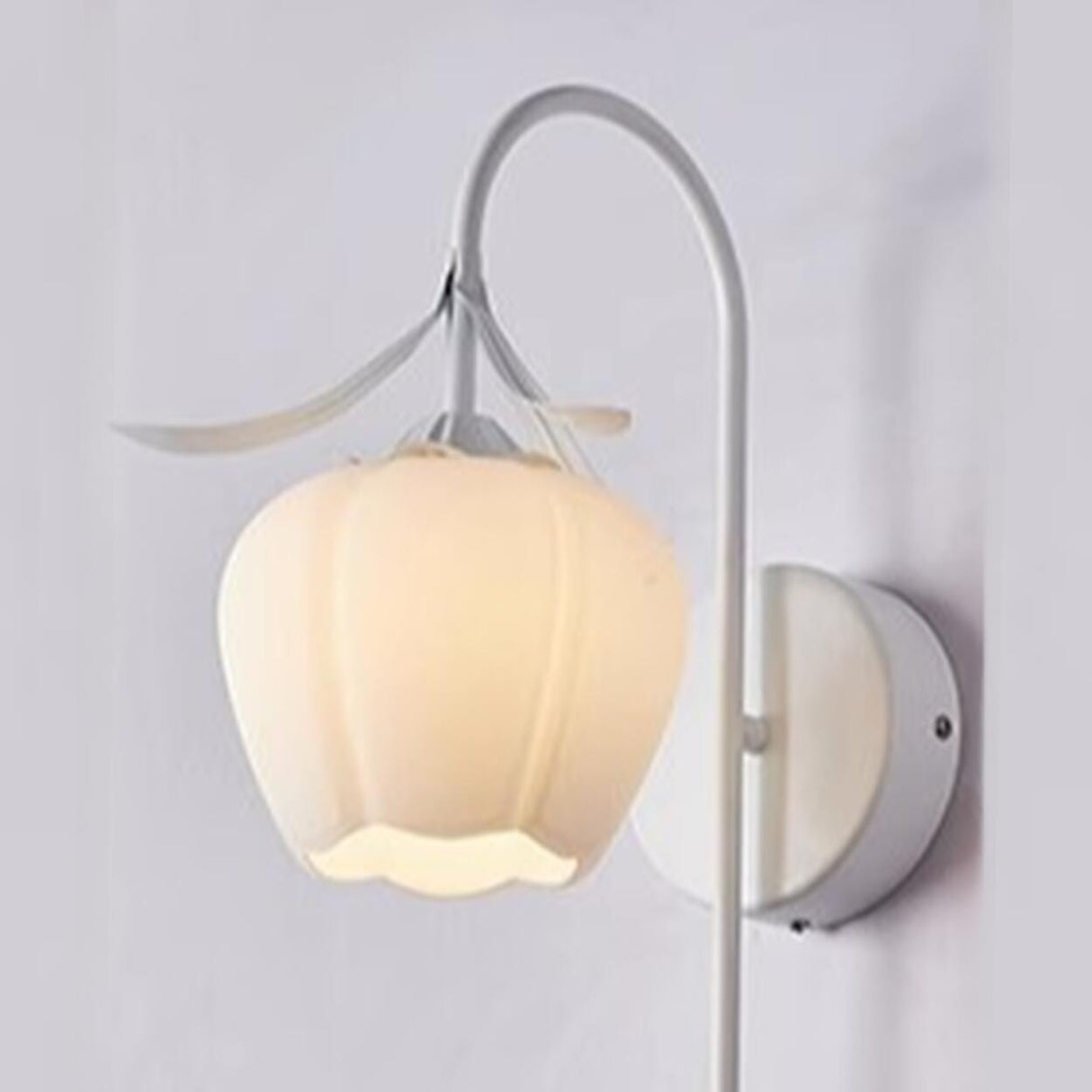 Vintage Design Green Floral Wall Sconce Image - 9