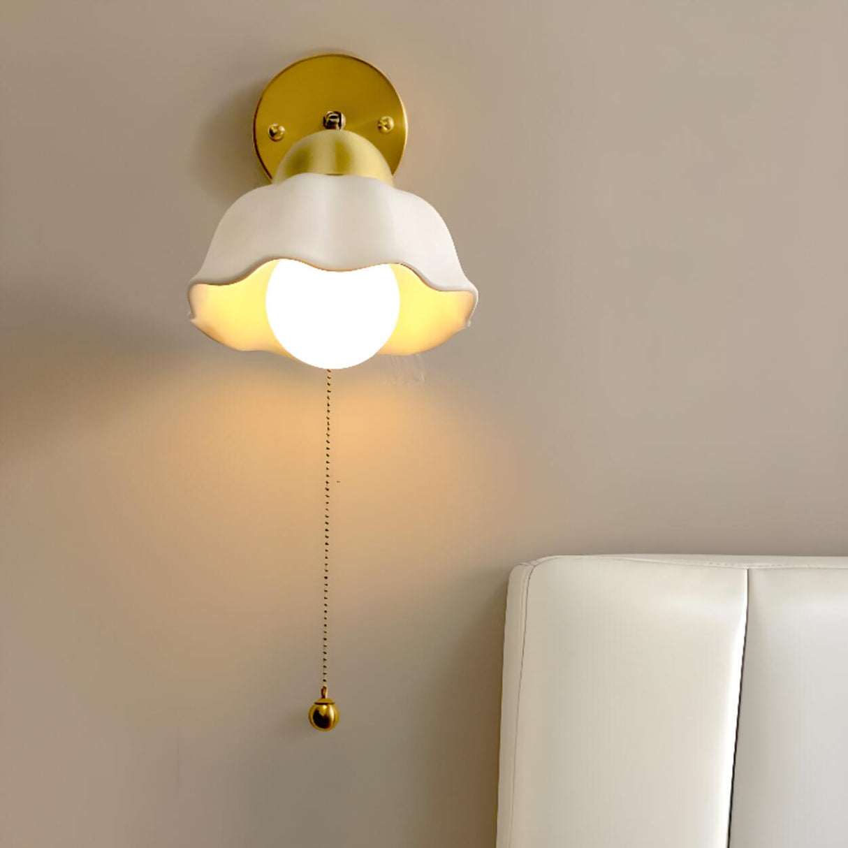 Vintage Floral White Ceramic Wall Sconce Image - 4