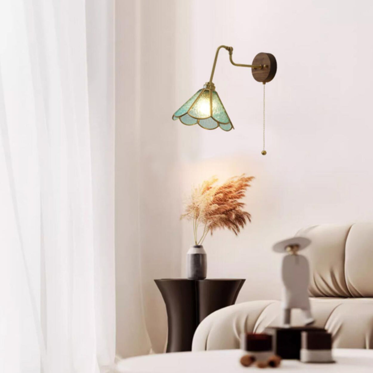 Vintage Green Floral Metal Wall Lamp with Pull Chain Image - 1