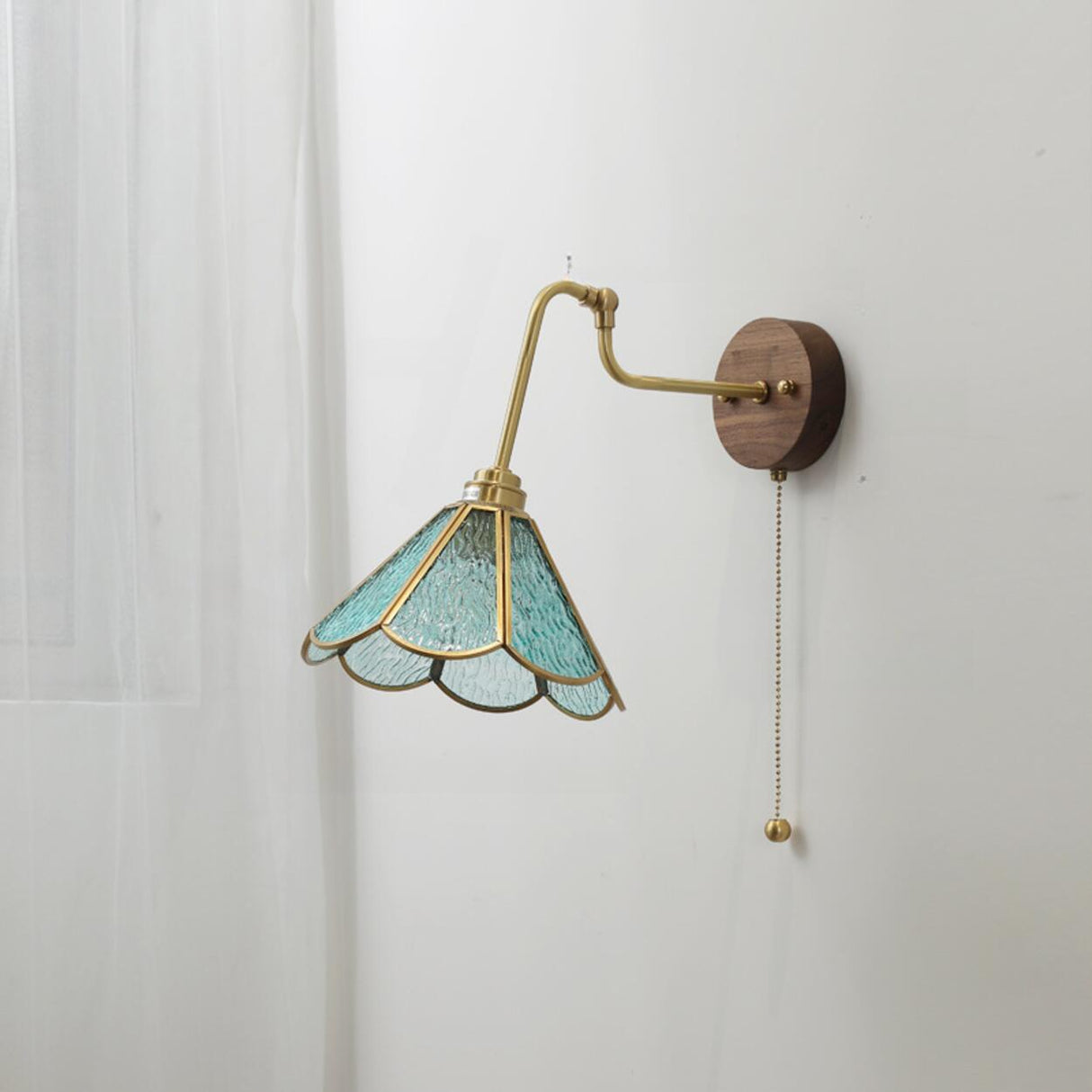 Vintage Green Floral Metal Wall Lamp with Pull Chain Image - 4