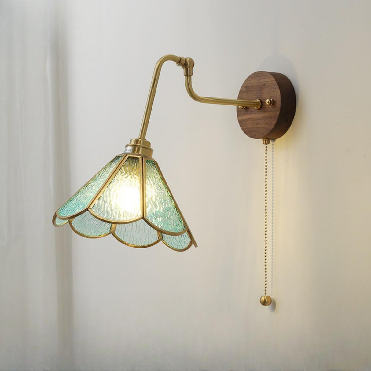 Vintage Green Floral Metal Wall Lamp with Pull Chain Image - 8