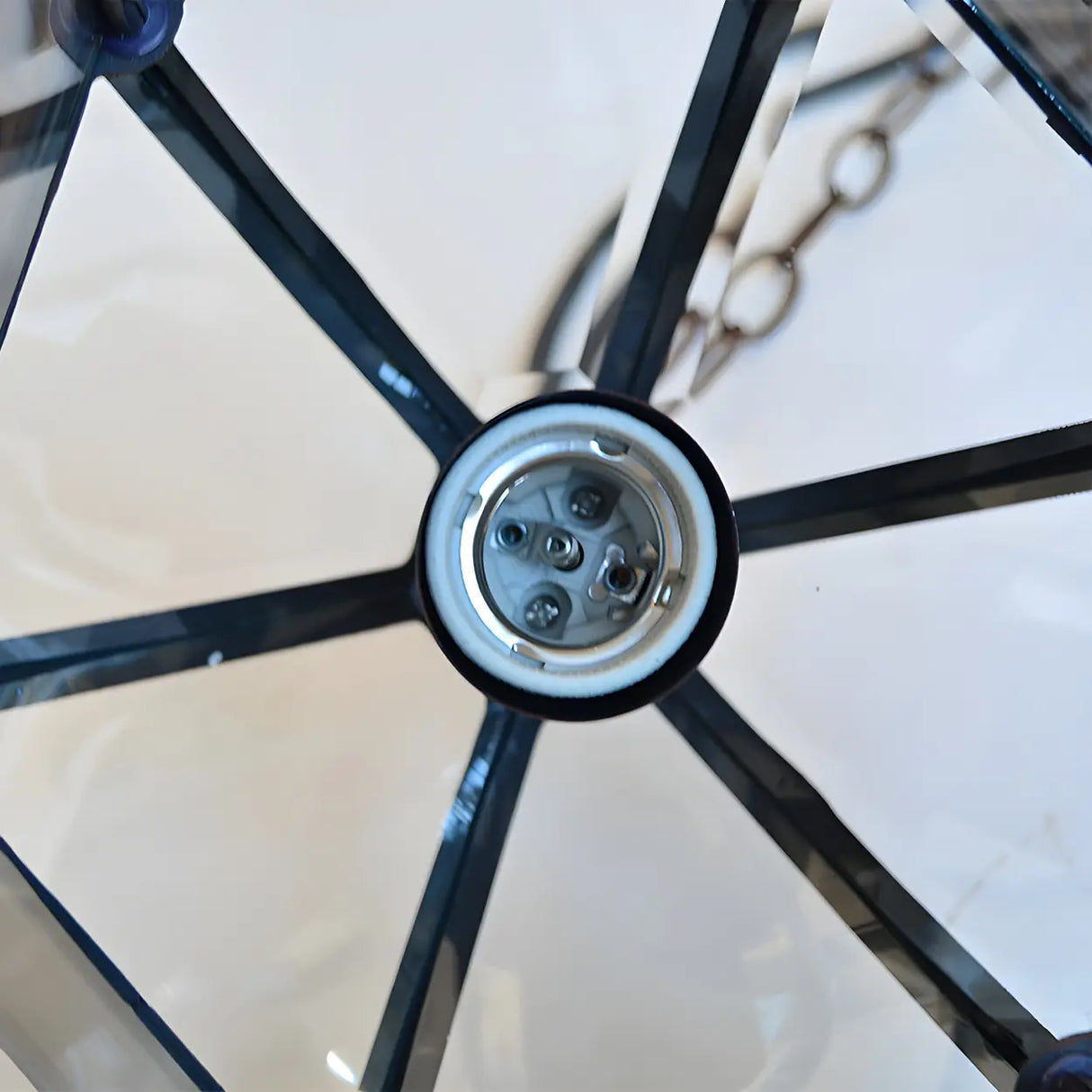 Vintage Lantern-Shaped Glass Outdoor Pendant Light Image - 10