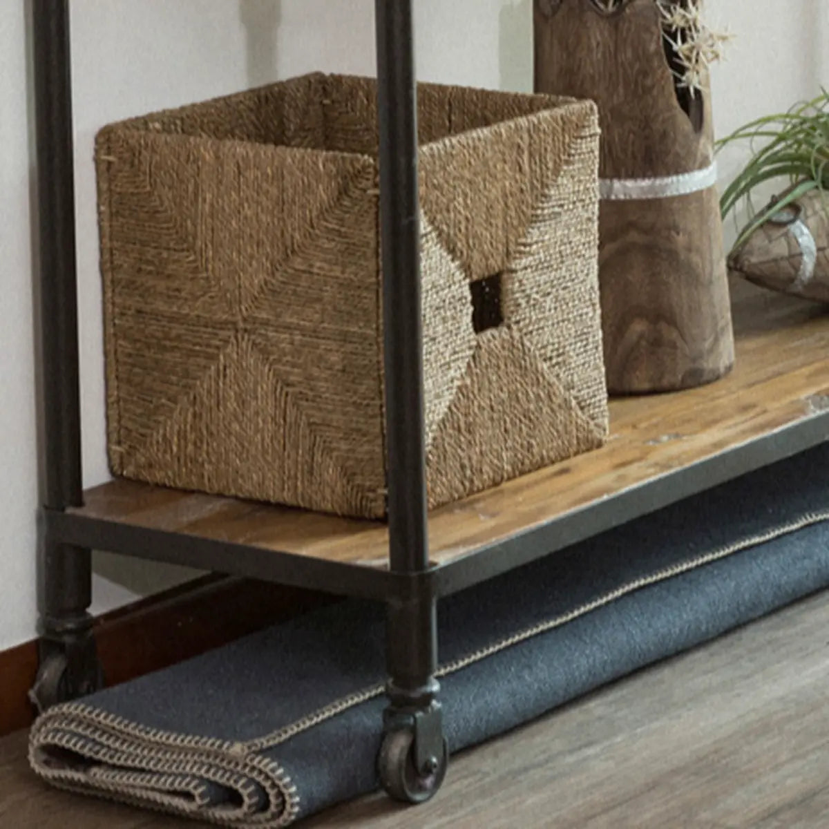 Vintage Rectangle Fabric Floral Pink Large Area Rug Image - 4