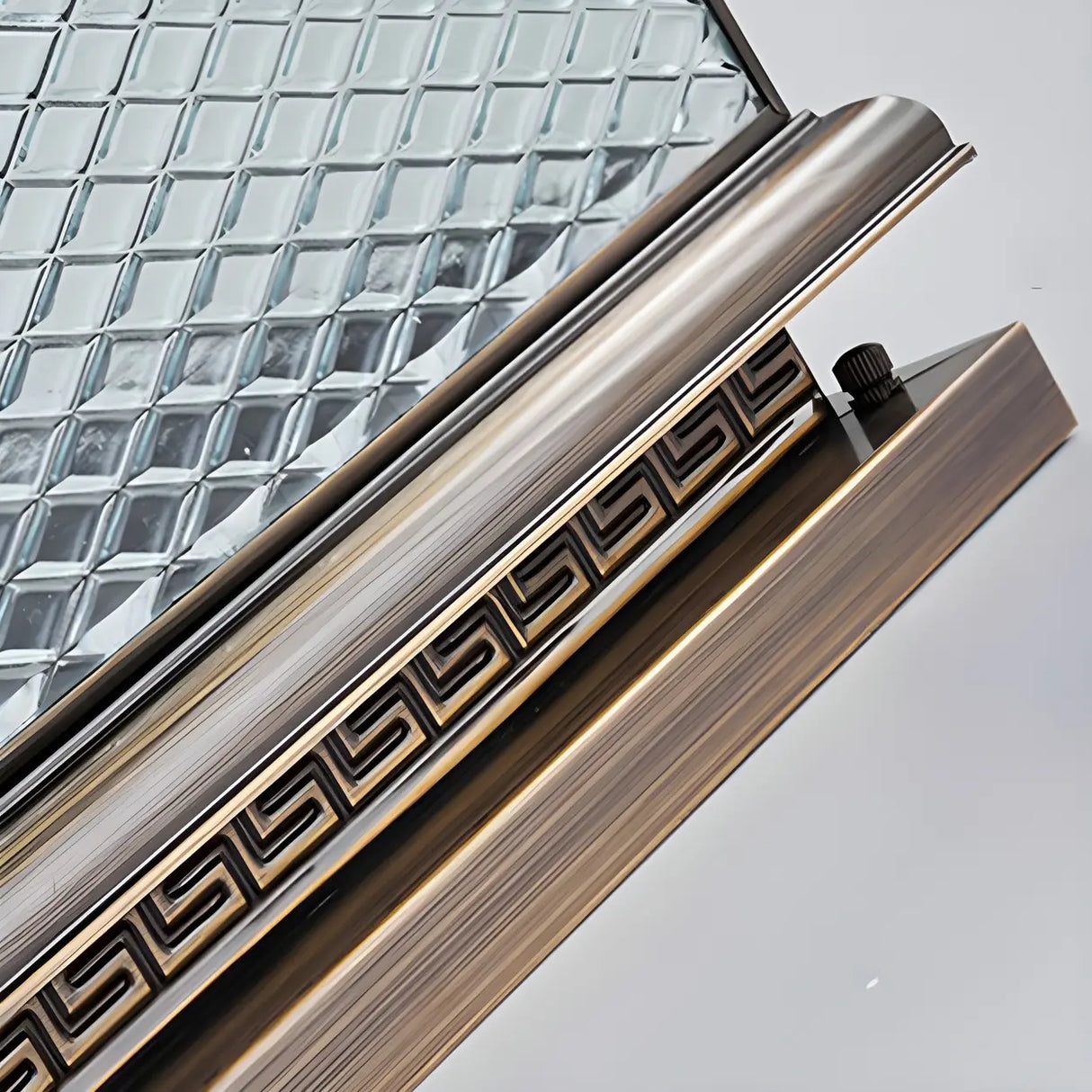 Vintage Square Glass Solar Lantern Bronze Outdoor Lamp Image - 7