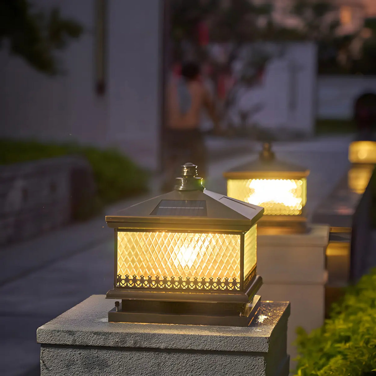 Vintage Square Metal Outdoor Post Table Lamp Bronze Image - 16