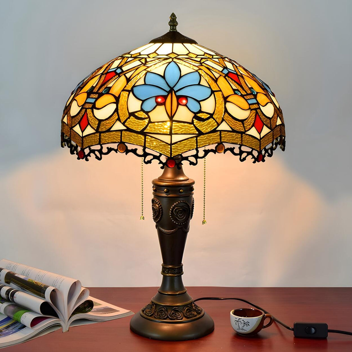 Vintage Tiffany Dome Stained Glass Shade Table Lamp Image - 14