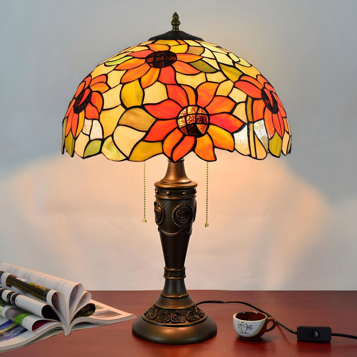 Vintage Tiffany Dome Stained Glass Shade Table Lamp Image - 6